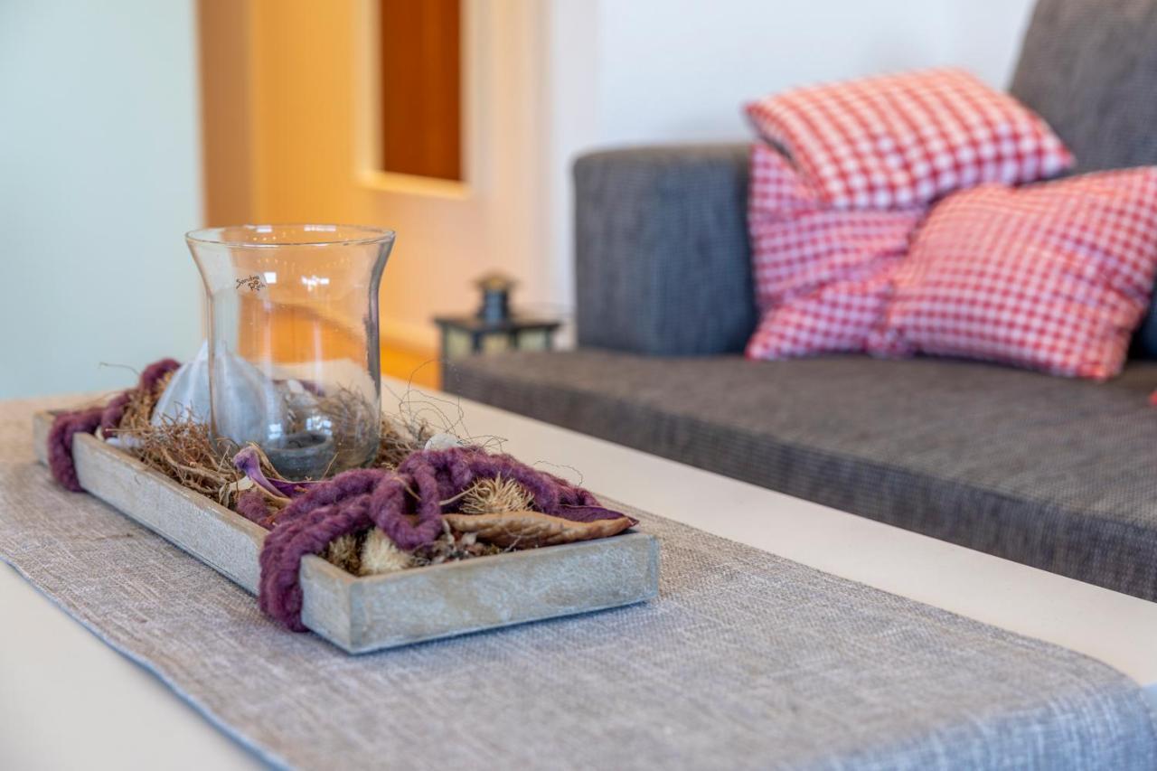 Ferienwohnung Seeblick Mit Blick Auf Die Alpen ヴァッサーブルク エクステリア 写真